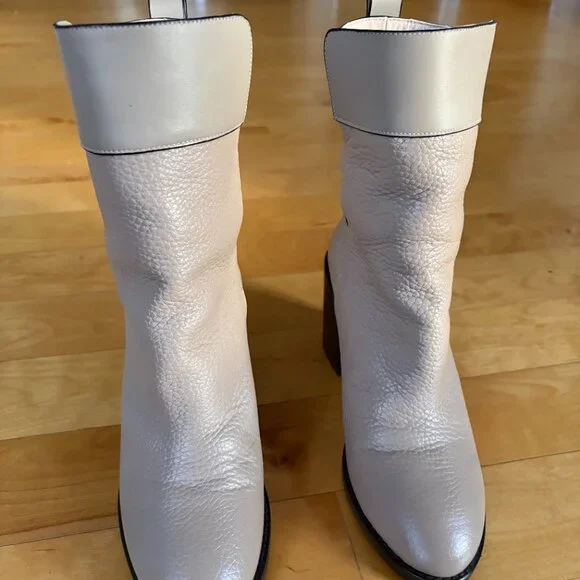 Stuart Weitzman Taupe Leather Block Heel Ankle Boots - Picture 3 of 9